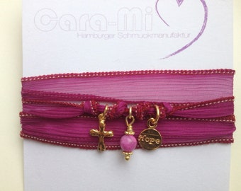 Armband "Berry" m. gouden artikelen Silk