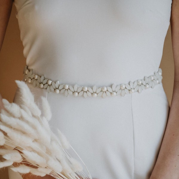 Opal Bridal Sash | Opal and Pearl Wedding Dress Belt | Opal Beaded Bridal Belt | Art Deco Vintage Bridal Sash | Moonstone Bridal Sash Geneva