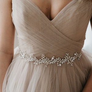 Silver Leaf Bridal Sash | Silver Wedding Dress Belt | Leaf Bridal Belt | Silver Leaf Belt | Silver Ariana Sash