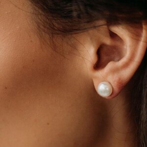 Small Pearl Earrings | Freshwater Pearl Earrings | Dainty Stud Bridal Earrings | Gold Pearl Earrings | Minimalist Jewelry Pearl Studs Paige