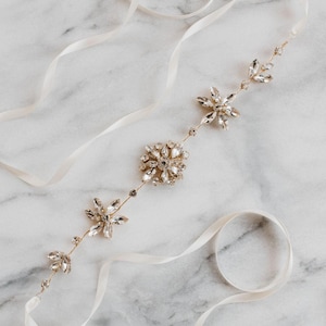 Celestial Crystal Bridal Sash: Star Wedding Dress Belt Aster