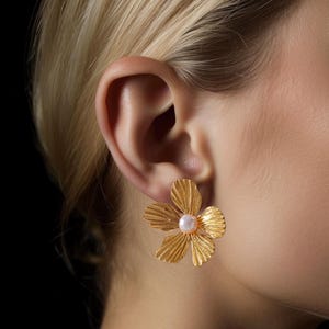 Statement Flower Earrings | Boho Floral Chandelier Wedding Earrings | Oversized Gold Flower Earrings | Gold Bridal Earrings | Dahlia