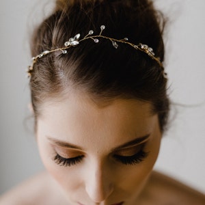 Bandeau de mariée en cristal Bandeau de mariage en or Liane de cheveux de mariée en cristal Coiffe de mariée en or rose Coiffe de mariage en cristal de Lourdes image 4