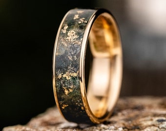 Men's Gold Moss Agate Wedding Band with Gold Flakes - Wide Channel Unique Wedding Band for Men & Women - The Shenandoah - Rustic and Main