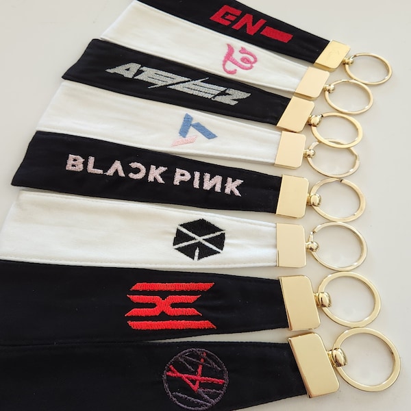 porte-clés personnalisé avec bracelet kpop | Tour de poignet | Bracelet pour bâton lumineux | Brodé