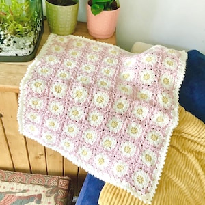 Daisy Granny Square Crochet Blanket Pattern (PDF Pattern)