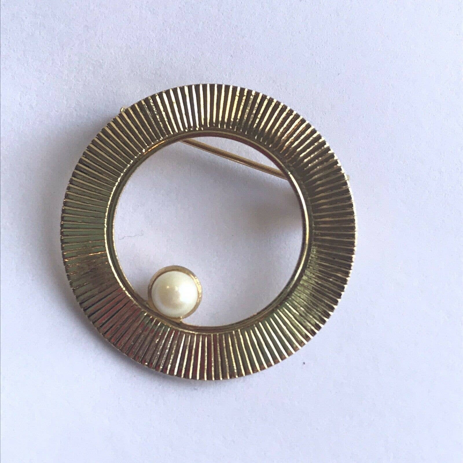 Vintage Circle Brooches Pins Bundle Of 4 Metal Gold Silver Etsy