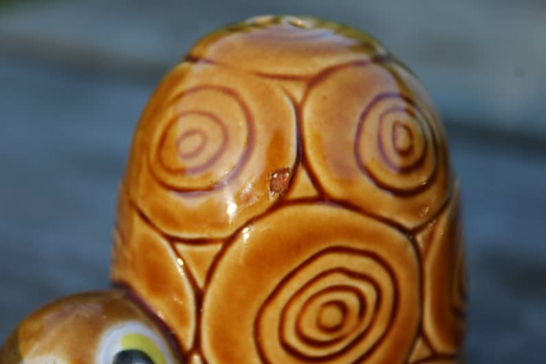 Cartoon Turtle Salt /& Pepper Shakers Made In Japan