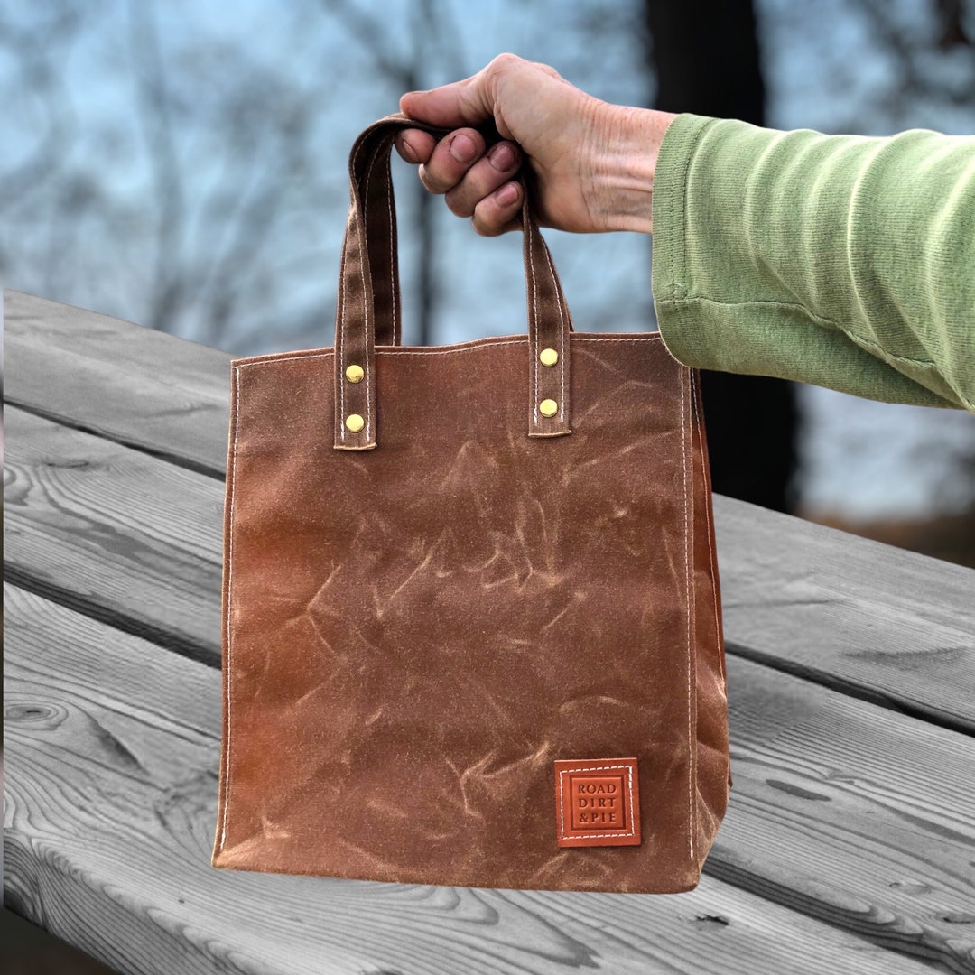 en Route Mini Crossbody Bag - Caramel Brown | Unitude Leather Bags for Women