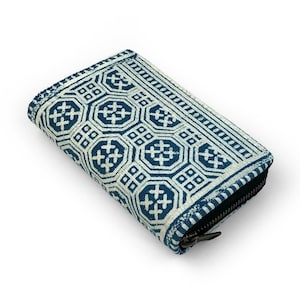 Natural indigo Wallet - Native Inspired, Hand dyed Womens Zippered Wallet Purse, Eco friendly wallet, Vegan Short wallet, YKK Metal zipper