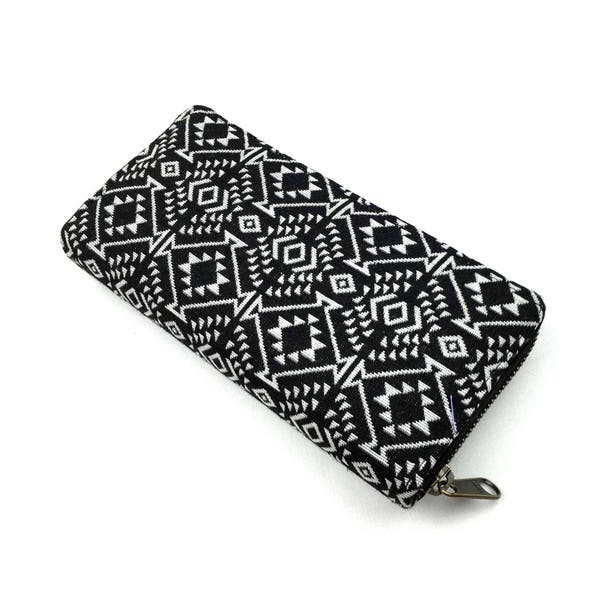 Tribal Aztec Wallet, Womens Long Wallet Clutch, iPhone wallet Southwest style, Canvas Zippered wallet, YKK metal zipper, Black White wallet