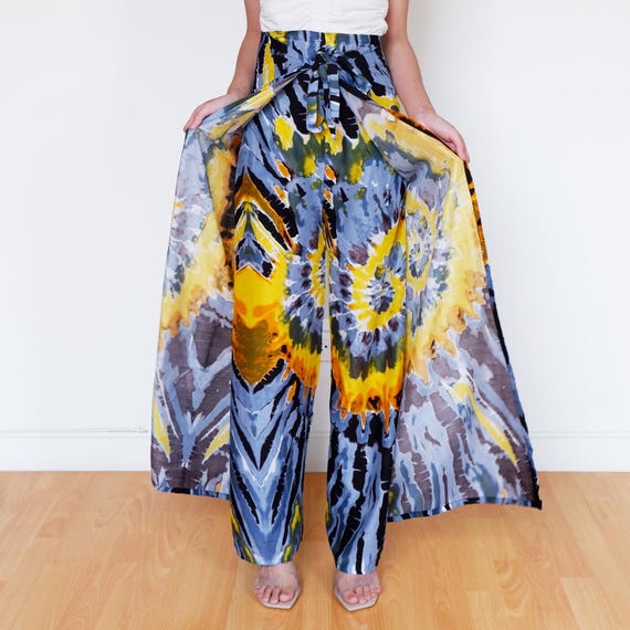 Tie dye flowy pants deals