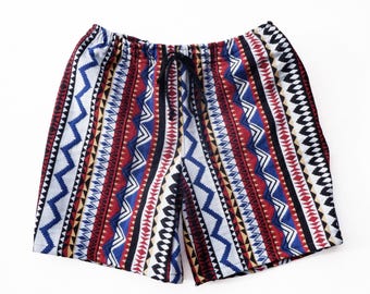 Herrshorts med tribalrandiga vävda shorts – färgglatt etniskt mönster, bohemisk festivalstil med fickor