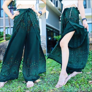 Pantalon palazzo bohème imprimé paon bleu marine, pantalon ouvert, pantalon de plage fluide, pantalon portefeuille confortable, pantalon de festival, pantalon de danse hippie Midnight Green