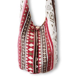 Boho-chenille-crossbodytas: geweven handtas met Azteekse print