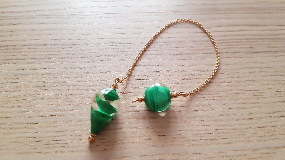 Emeraude Pendulum Handmadeglass Pendulum Pendulums Etsy