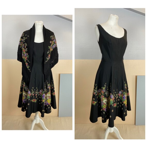 Reserved for Ursula PIROVANO - 50/60s Embroidered