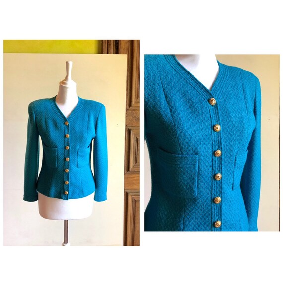 CHANEL - 90s Chanel Bouclè Wool Jacket - Size S