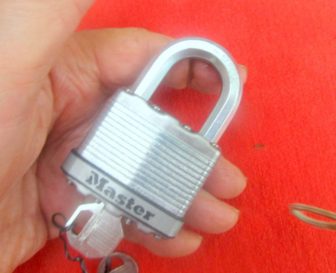Master Lock M5 Boron Carbide Octagonal Shackle Padlock Etsy