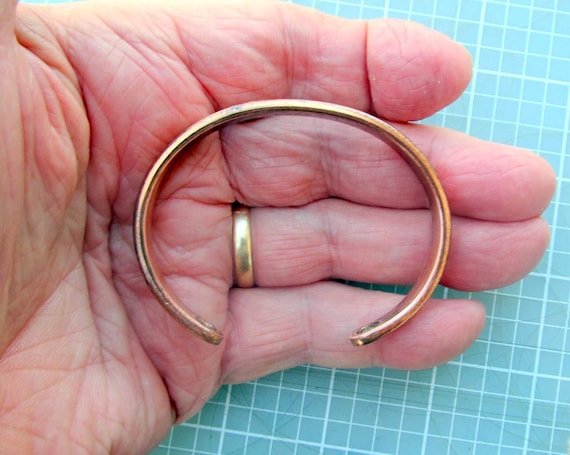 Solid Copper Bangle Bracelet   Thick   Unsigned - image 5