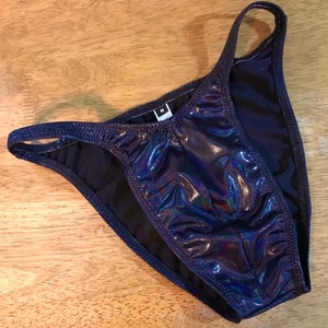 Men&#39;s *STANDARD CUT* bodybuilding posing suit trunks in Hologram fabric