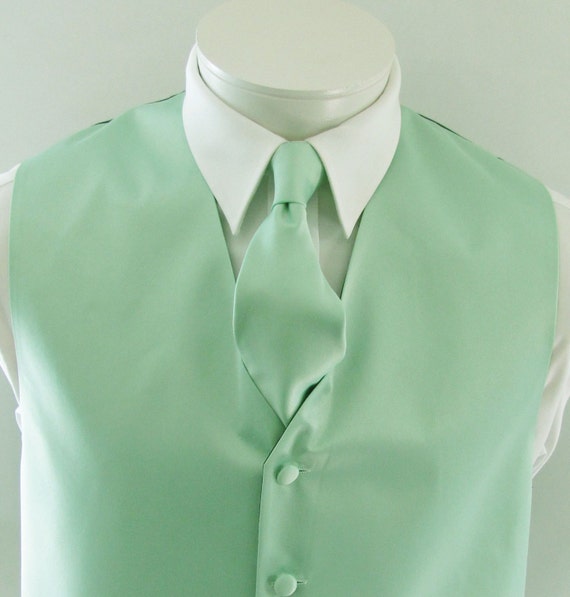 mint green vest top