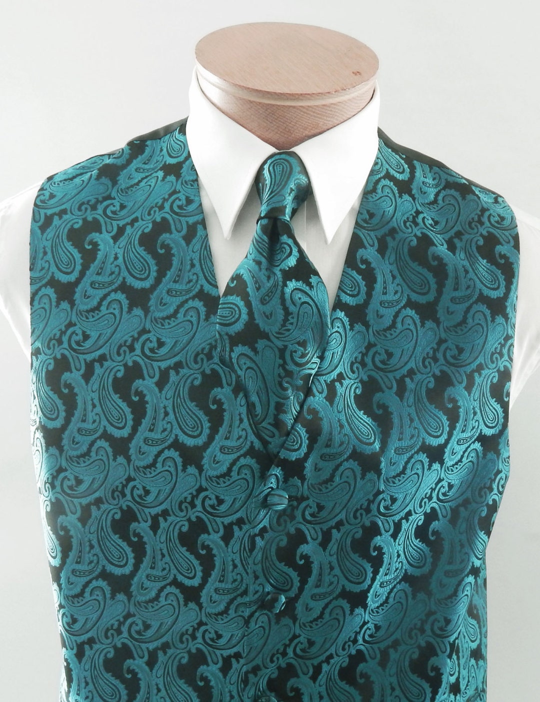 mens teal vest and tie