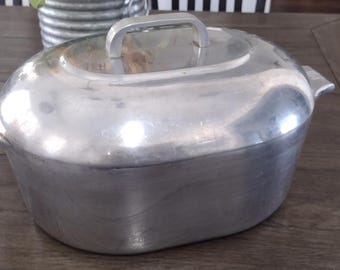 Wagner Ware Sidney-O-Magnalite 8 Quart 4265-P Roaster Dutch Oven w/ Lid and Trivet