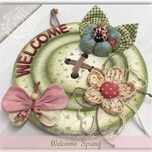 Welcome Spring, progetto cucito creativo, cartamodello,  tutorial, diy, fuoriporta, fiori, coccinella, farfalla, segnalibro, porta chiavi