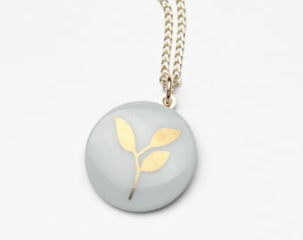 Mint porcelain pendant, with gold leaves