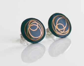 Stud earrings from coloured porcelain / Green - Gold / Gold decor circle / Porcelain jewellery / Ceramic earrings