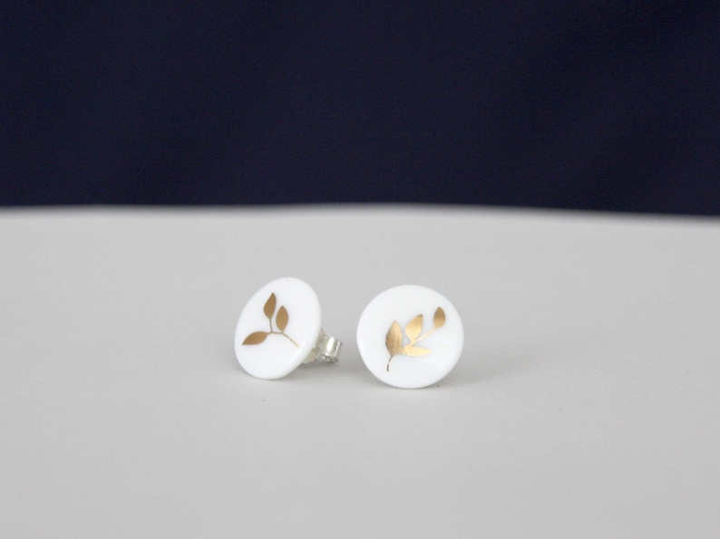 Snow-white porcelain Stud earrings, golden leaves image 2