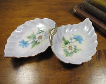 Double Leaf Shaped Trinket Dish