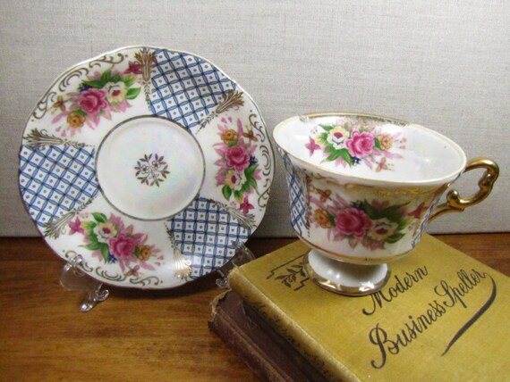  HALSEY　ヴィンテージ　 ティーカップ2客 Vintage L M Royal Halsey Very Fine China Teacup and Saucer - Etsy