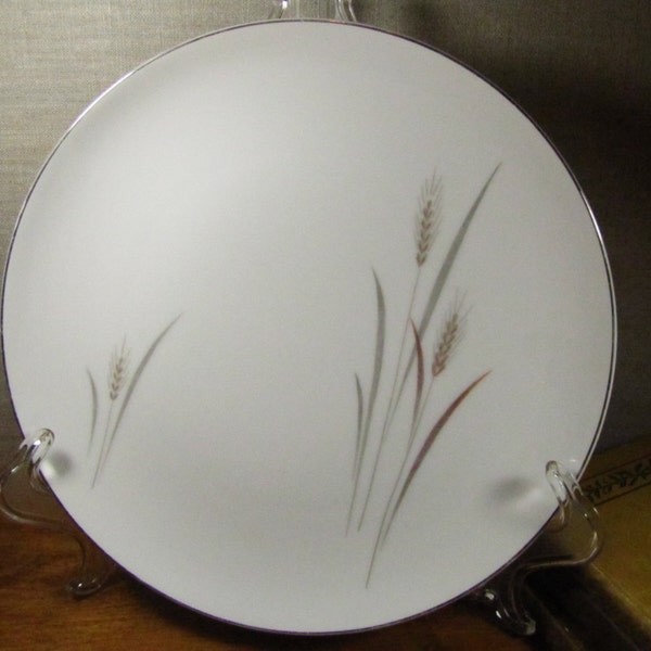 Vintage Large Dinner Plate - Platinum Wheat