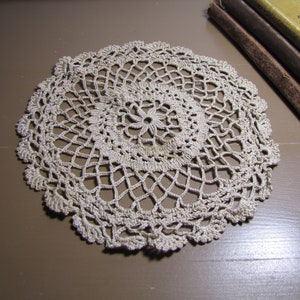 Vintage Ecru Crocheted Doily - Round - Scalloped Edge