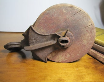 Vintage Barn Block - Pulley - Cast Iron Frame
