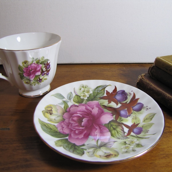 Vintage Duchess Fine Bone China Teacup and Saucer - Floral Print - Gold Accent