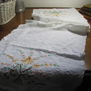 Embroidered Textured Cloth Table Runner - Creamy White  With Flower Bouquet Design - Yellow and Green