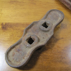 Vintage Salvaged Cast Iron Plate or Fitting - Hardware - Rusted Patina