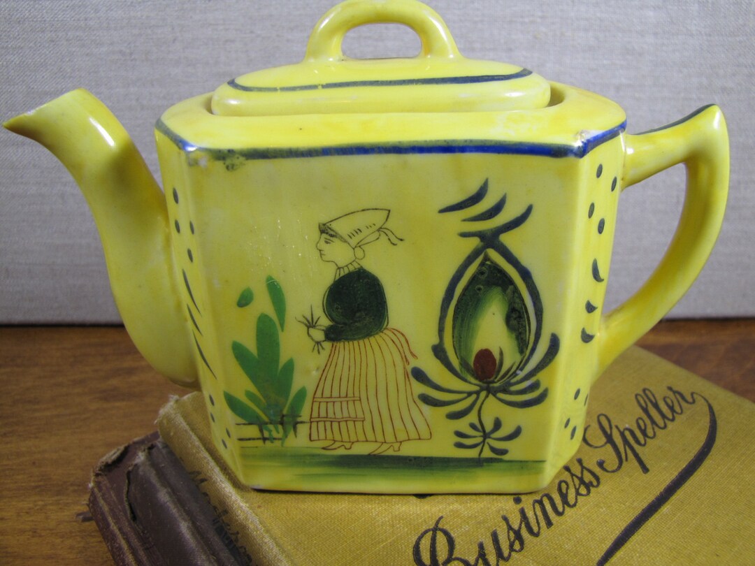 Elite B Small Yellow Teapot Made in Japan Dutch Motif Etsy