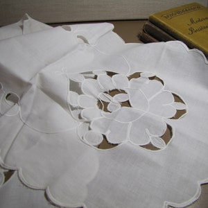 Cotton Table Runner - Cutwork - Craft Supply