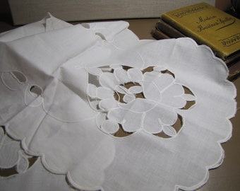 Cotton Table Runner - Cutwork - Craft Supply
