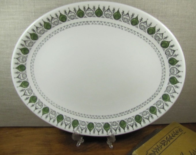 Bilton's Ironstone Serving Platter - Green and White 