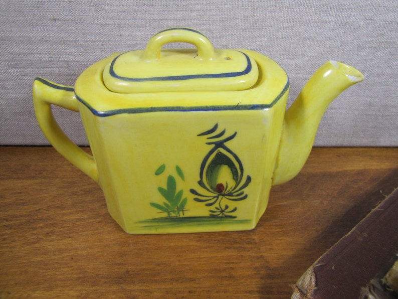 Elite B Small Yellow Teapot Made in Japan Dutch Motif Etsy