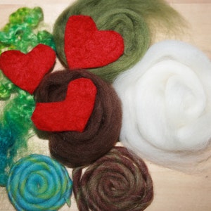 Craft Bundle 12. Wet and Needle felting Sewing craft bundle supply. Soft Merino Wool. Hand Made.Hand Cut. Craft Supply. Love hearts.