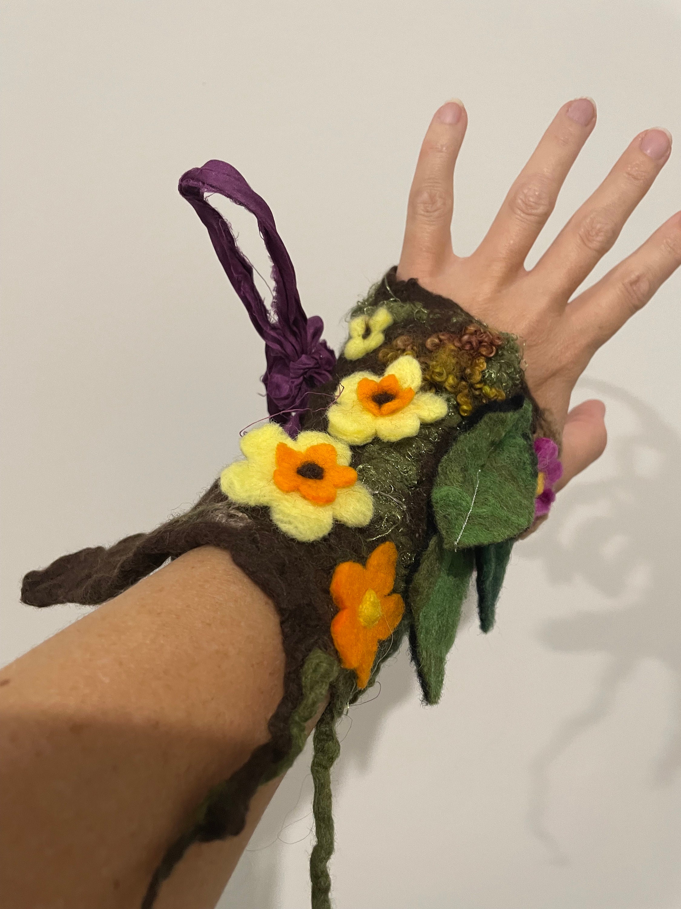 Woodland Felted Flowers and leaves Bracelet Wrist Cuff. OOAK Wearable Art. Pixie Fairycore cottagecore Accessory. Ties up.