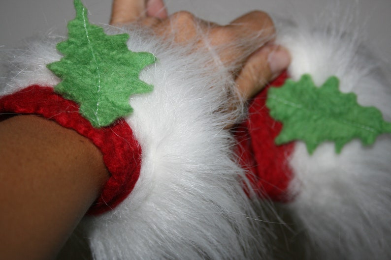 Christmas Elf cuffs Red And White Festive Holly Leaf Felt Wrist Warmers With Fur Wild Winter Woodland Goddess.Gorgeous Soft White Fur.OOAK
