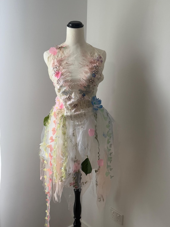 Bellissimo vestito di Vestito da favola della dea dell