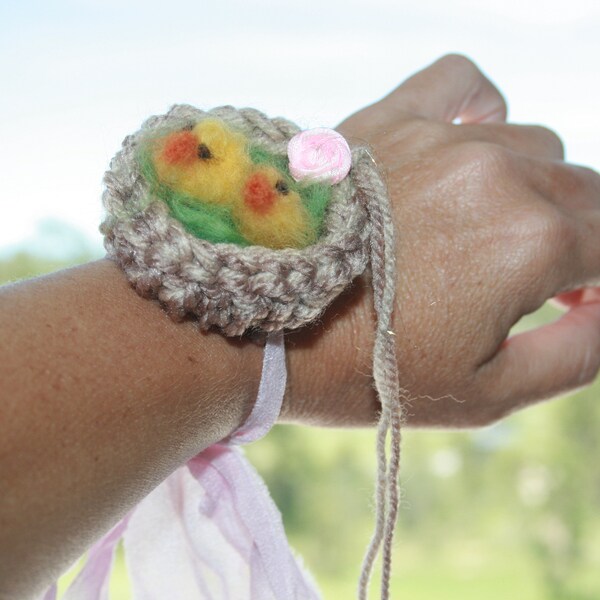 Enchanting Forest Fairy tale Easter Chick Nest bracelet. Felted Soft Merino wool. Crochet Hand spun art yarn. OOAK. Hand Made In Australia.